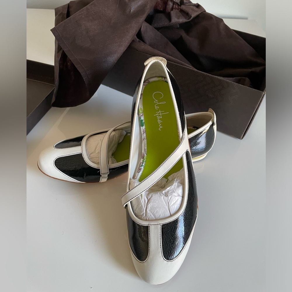 Cole Haan + NikeAir size 9 Mary Jane flats - never worn